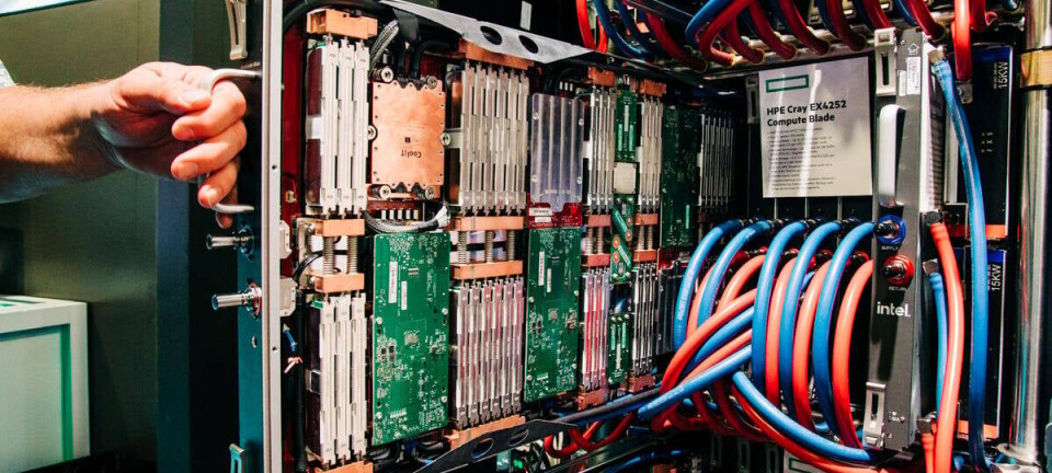 HPE demonstrates its latest liquid-cooled Cray EX blades using AMD's 96-core Epyc 4 CPUs.
