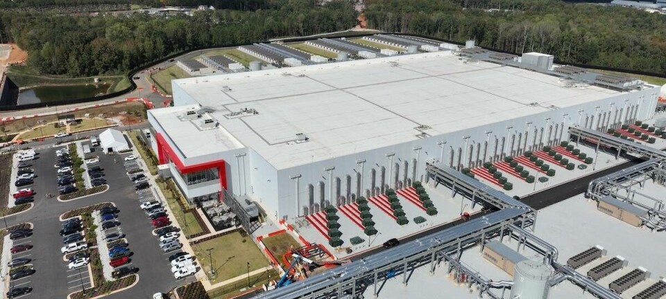 A rendering of Microsoft's two story Fairwater datacenter design