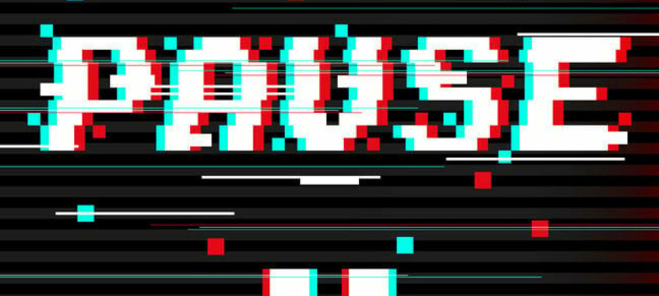 Glitch 8bit PAUSE