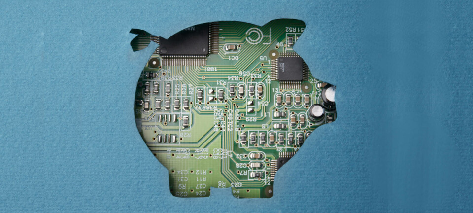 hardware: piggy bank on circuit