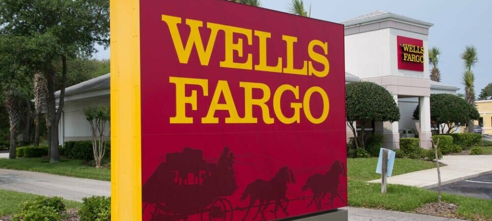 Wells Fargo sign in Florida