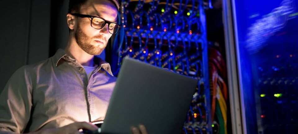 Datacenter worker