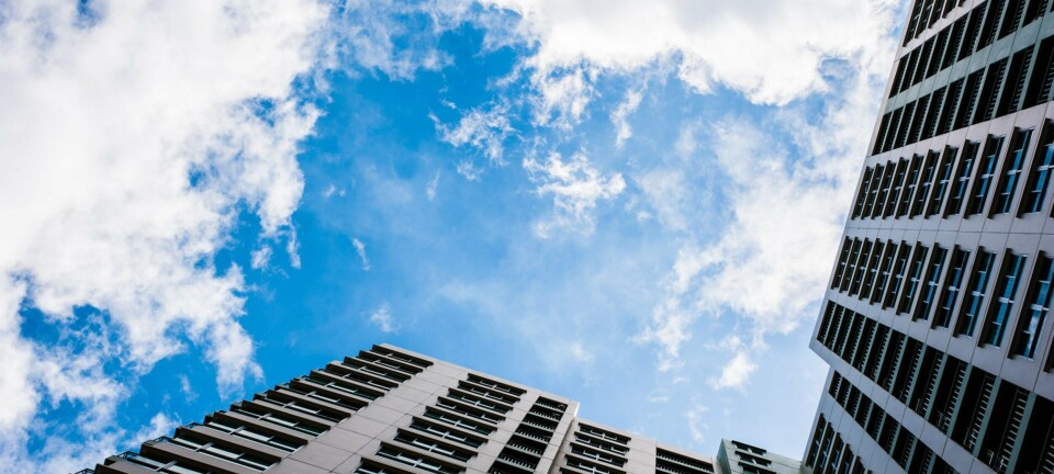 skyscraper cloud looking up vertical