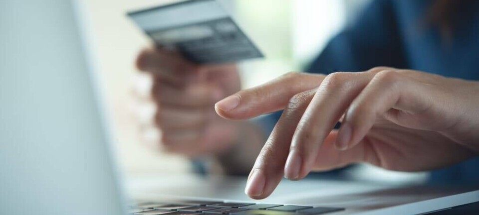 credit card online. image credit: TippaPatt / Shutterstock